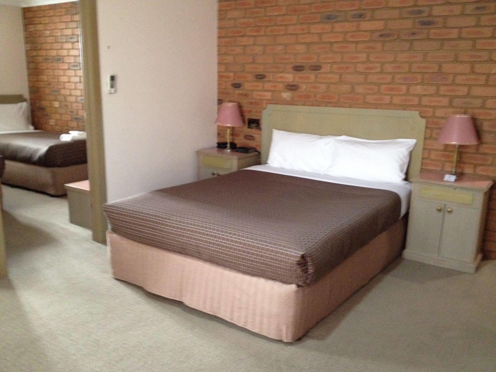 Golden Square Motor Inn Bendigo Buitenkant foto