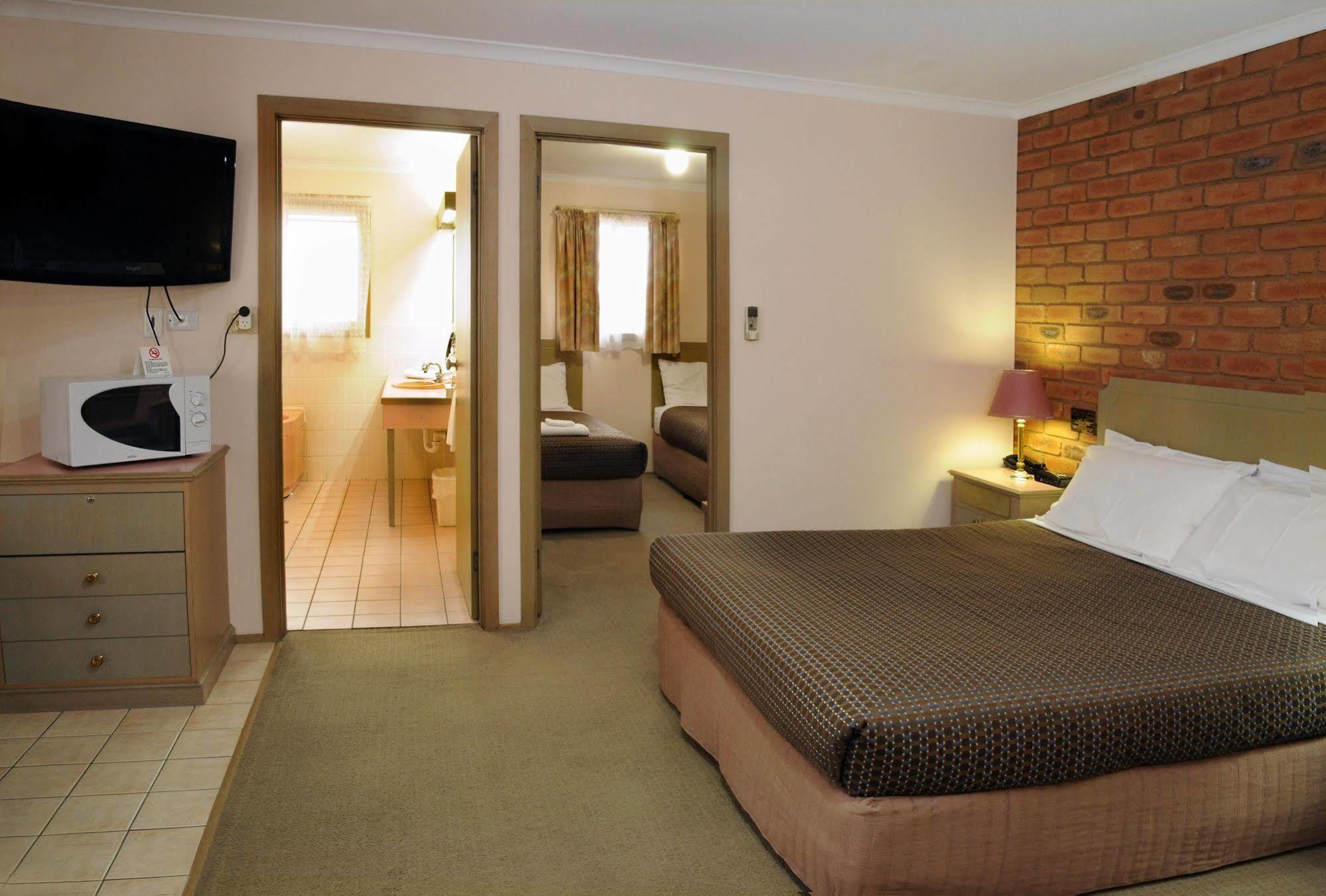 Golden Square Motor Inn Bendigo Buitenkant foto